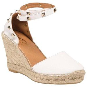 Maypol - Studded Closed Toe Wedge